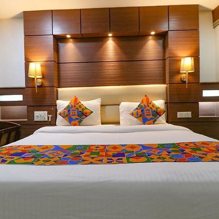 Fabhotel Admire Suites نيودلهي المظهر الخارجي الصورة