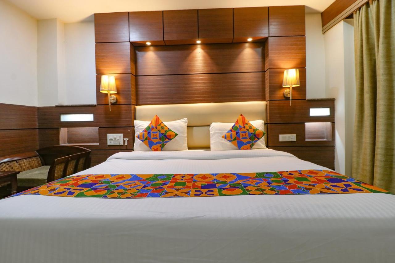 Fabhotel Admire Suites نيودلهي المظهر الخارجي الصورة