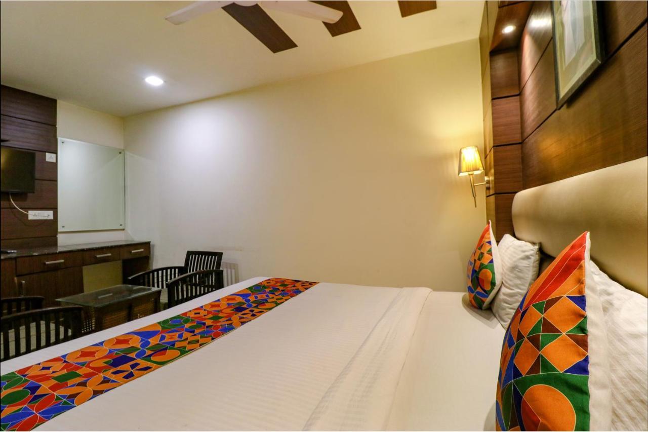 Fabhotel Admire Suites نيودلهي المظهر الخارجي الصورة