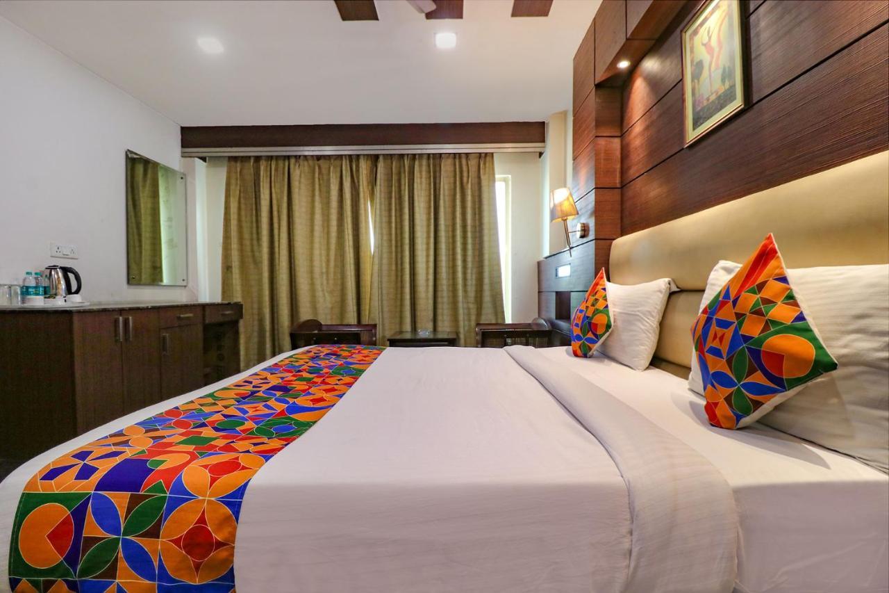 Fabhotel Admire Suites نيودلهي المظهر الخارجي الصورة