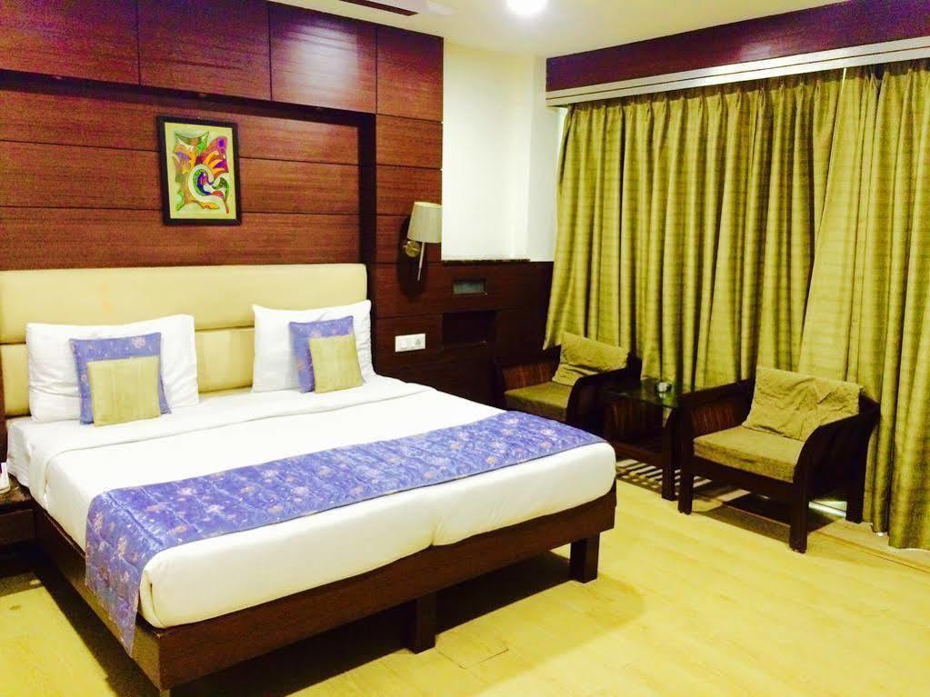 Fabhotel Admire Suites نيودلهي المظهر الخارجي الصورة