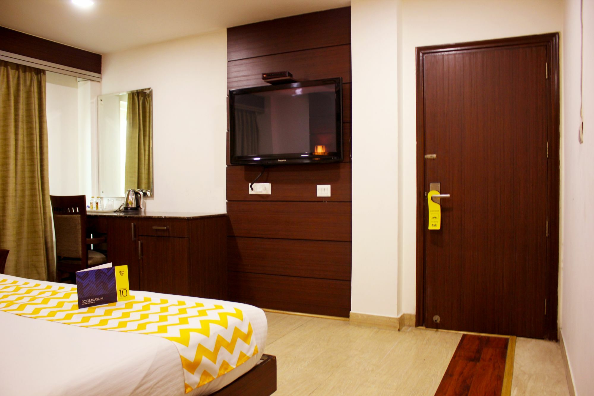 Fabhotel Admire Suites نيودلهي المظهر الخارجي الصورة